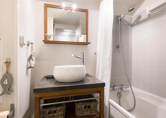 Appartement Les Mouettes Cosy Avec Piscine *